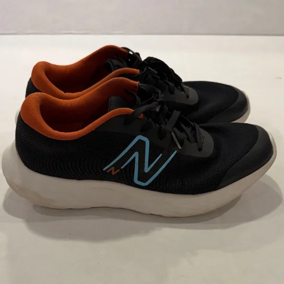 New Balance Fresh Foam 520v8 Sneakers - Black/Orange - Men's Size 6.5 or Boys' 6 - Picture 6 of 8